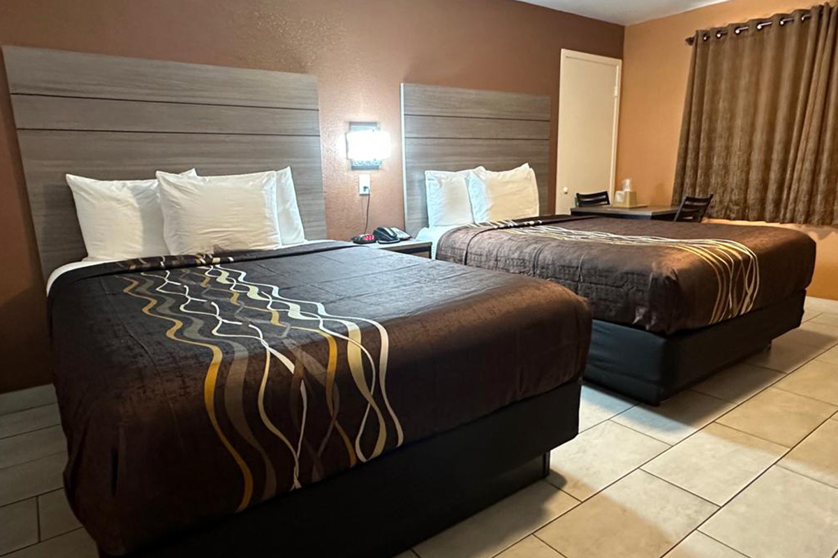 Welcome to the New Corral Motel – Where Comfort Meets Convenience!